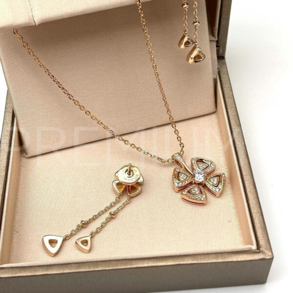 Bvlgari колье PR684292 2