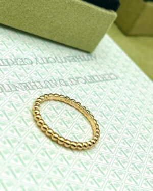 Van Cleef & Arpels кольцо PR543377