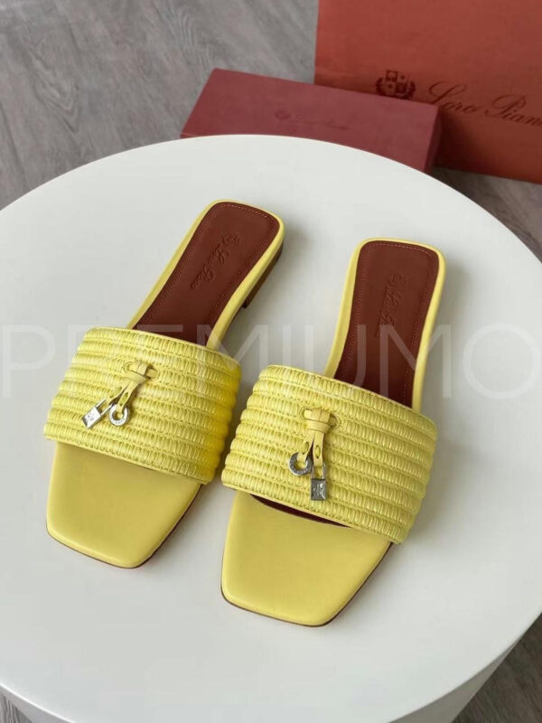 Loro Piana шлепанцы PR474849 2