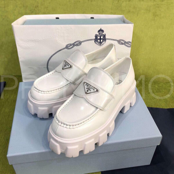 Prada лоферы PR395830