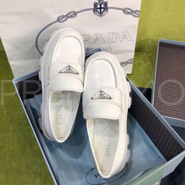 Prada лоферы PR395830 7