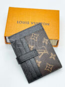 Louis Vuitton картхолдер PR826357 8