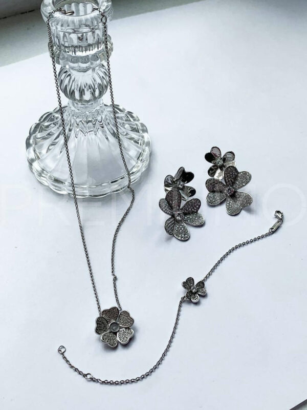 Van Cleef & Arpels серьги PR292158 4