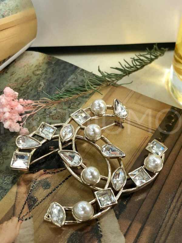 Chanel брошь PR480386