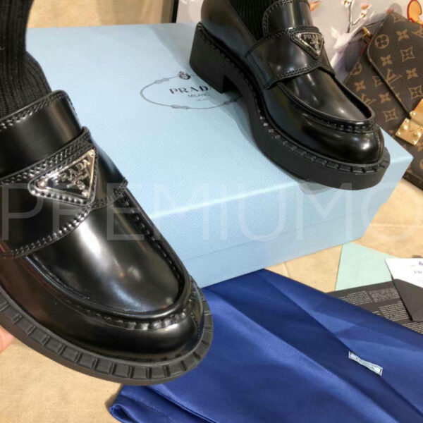 Prada лоферы PR896534 18