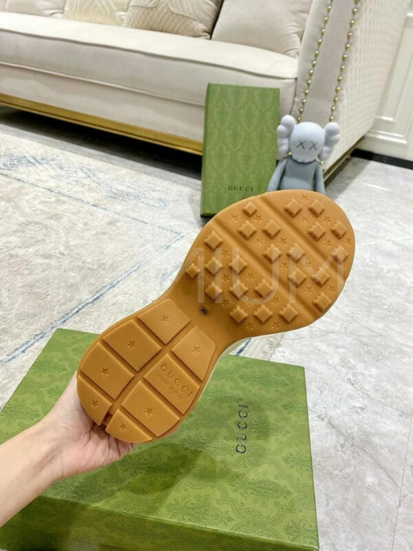 Gucci Rhyton кроссовки PR893536 8
