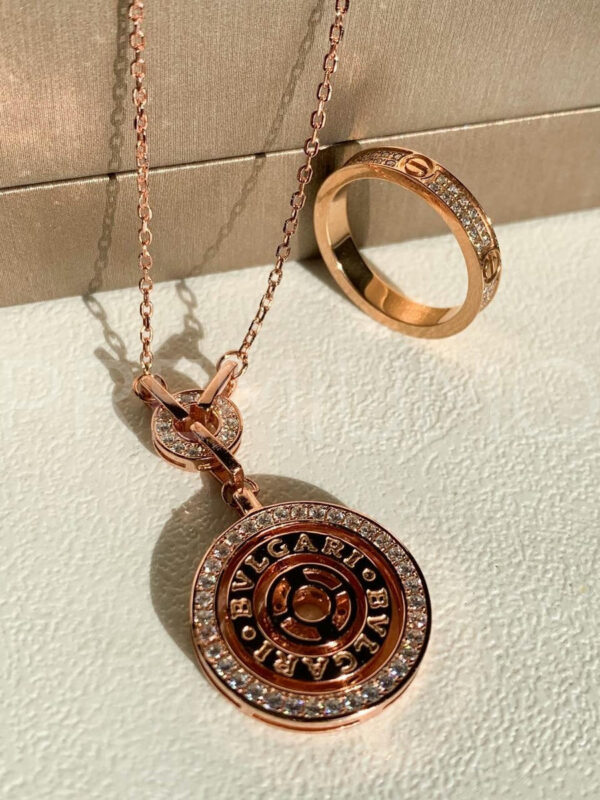 Bvlgari кулон PR710235
