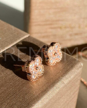 Van Cleef & Arpels серьги мини PR399050 Van Cleef & Arpels серьги мини PR399050