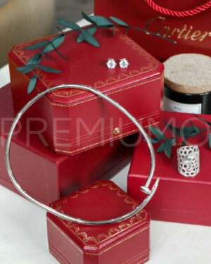 Cartier колье PR376652