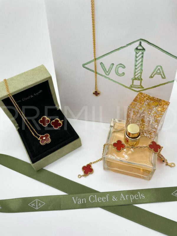 Van Cleef & Arpels подвеска PR157107 3