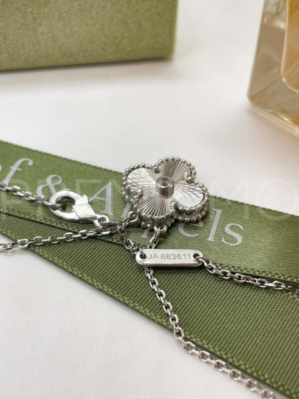Van Cleef & Arpels подвеска PR170777 2