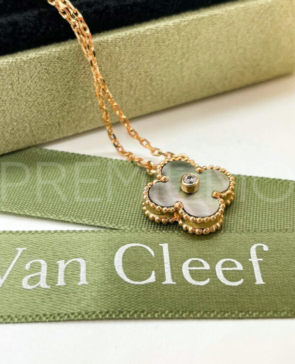 Van Cleef & Arpels подвеска PR454245