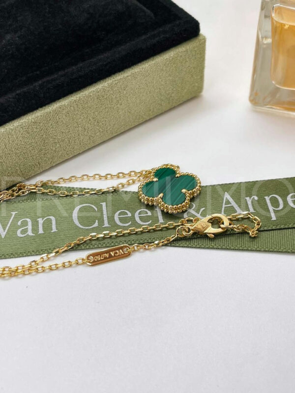 Van Cleef & Arpels подвеска PR716366