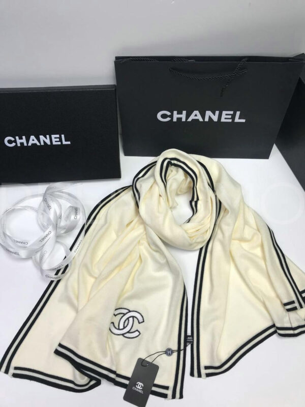 Chanel палантин PR851659