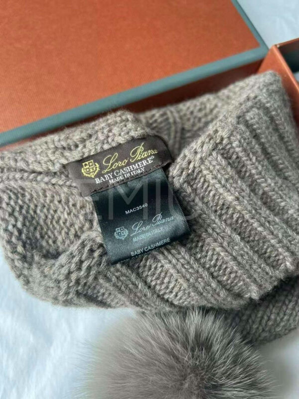 Loro Piana шапка PR961744 3