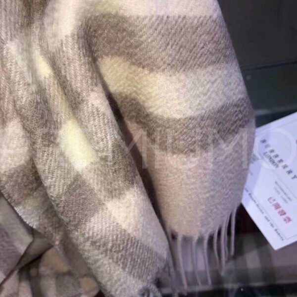 Burberry шарф PR861242 4