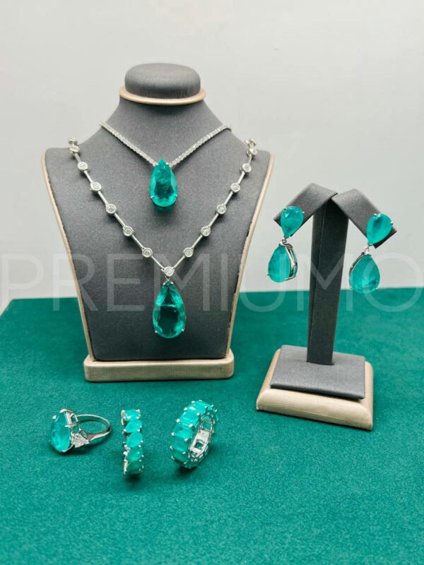 Graff колье с большой каплей PR620420