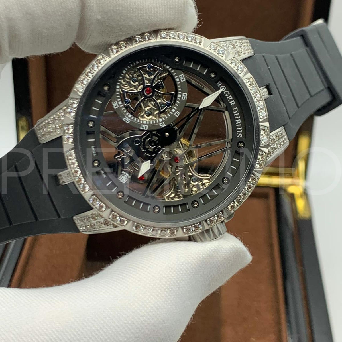 Roger Dubuis часы PR933581 8 Roger Dubuis часы PR933581 8