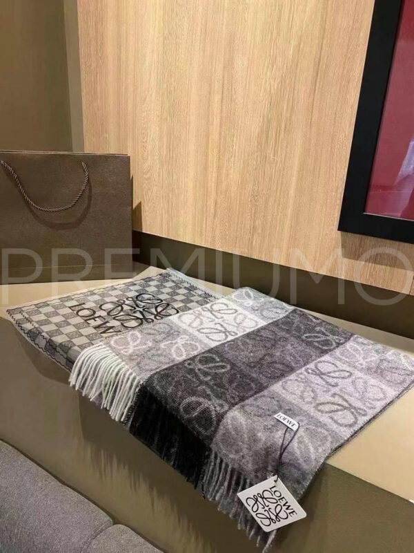 Loewe шарф PR549099