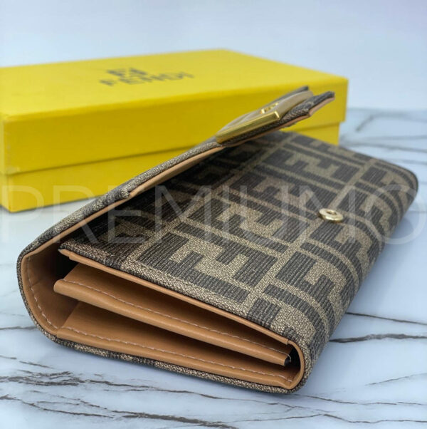 Fendi кошелек PR889442 12