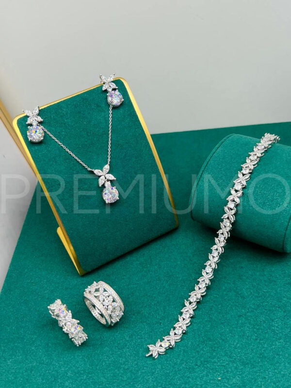 Tiffany & Co. кольцо PR190322 5