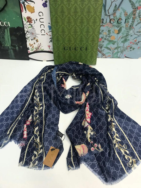 Gucci платок PR506037