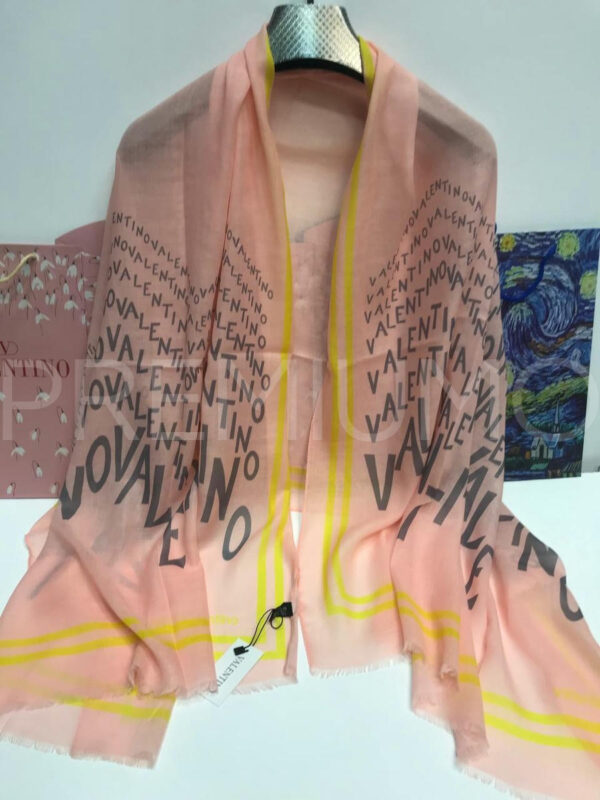 Valentino палантин PR489871 2
