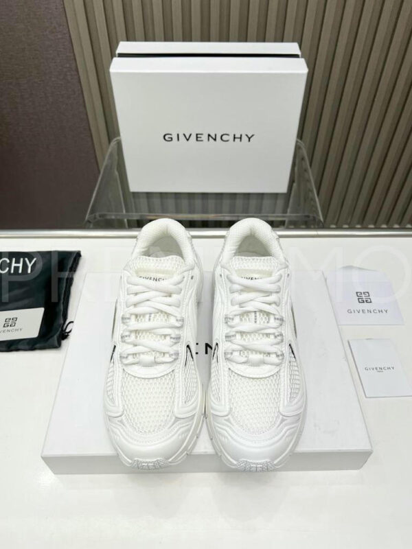 Givenchy кроссовки PR958797 3