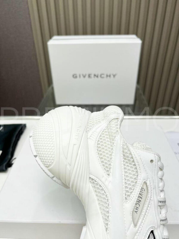 Givenchy кроссовки PR958797 6