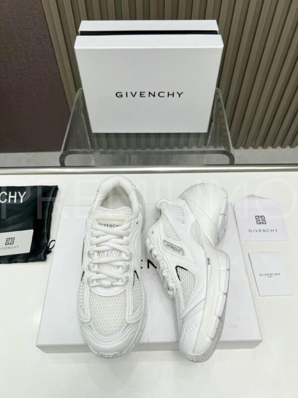 Givenchy кроссовки PR958797 4