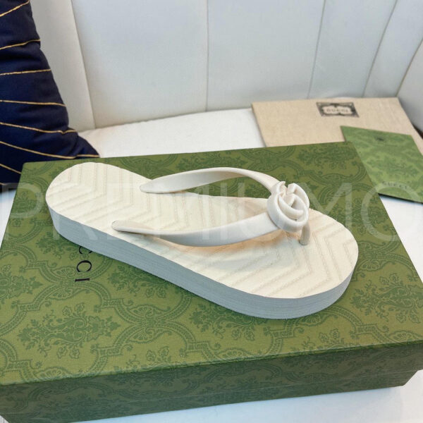 Gucci шлепанцы PR325758 4