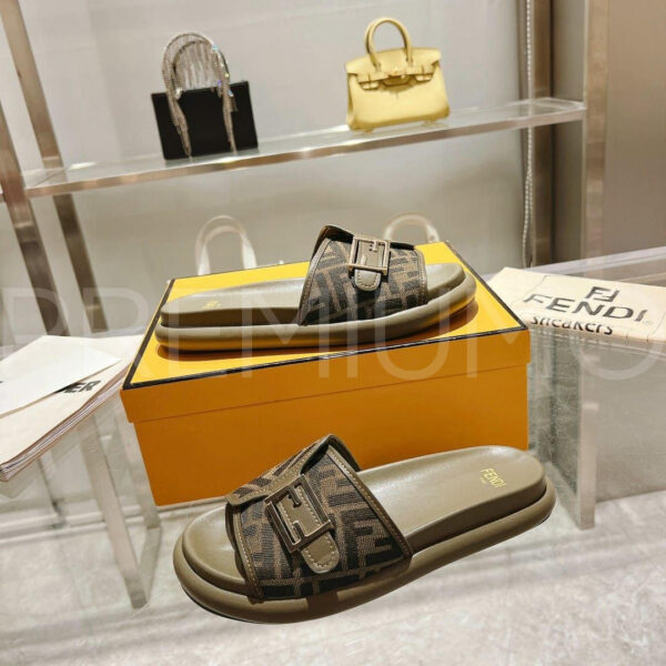 Fendi шлепанцы PR459428 2