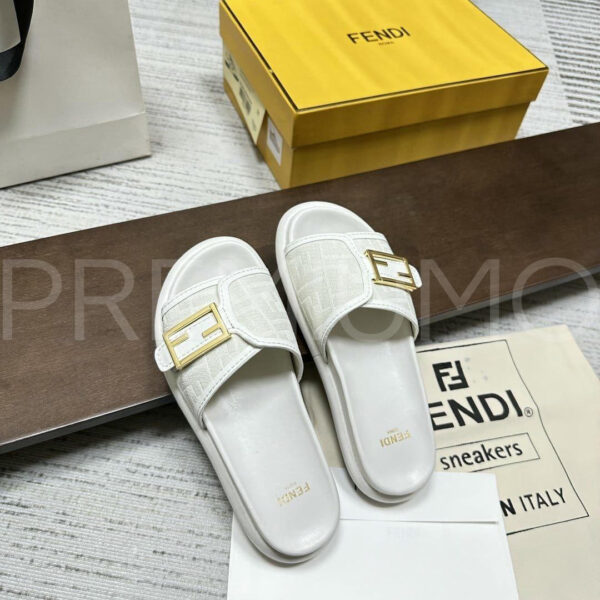 Fendi шлепанцы PR174180 5