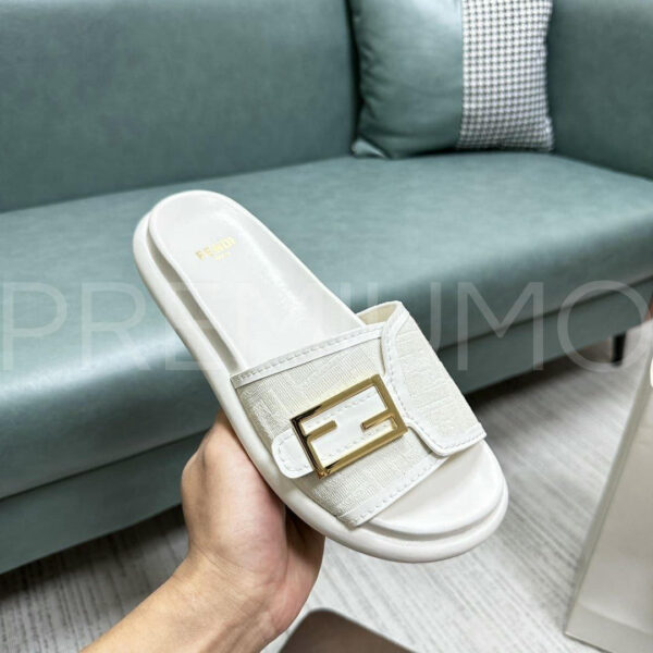 Fendi шлепанцы PR174180 7