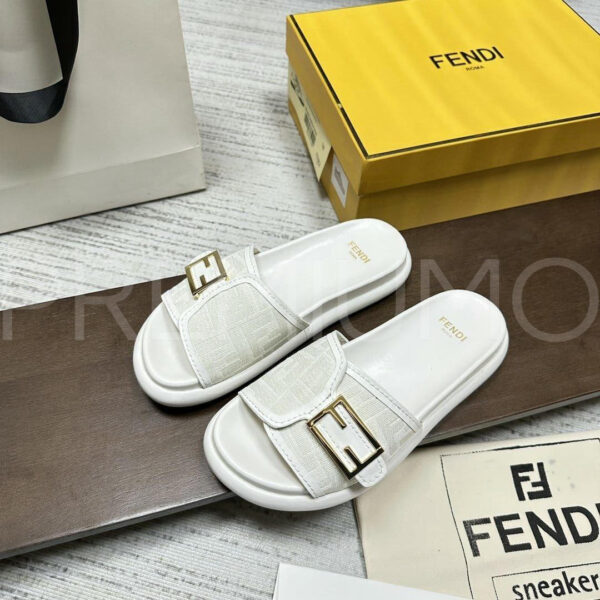 Fendi шлепанцы PR174180