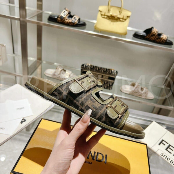 Fendi шлепанцы PR484053 4
