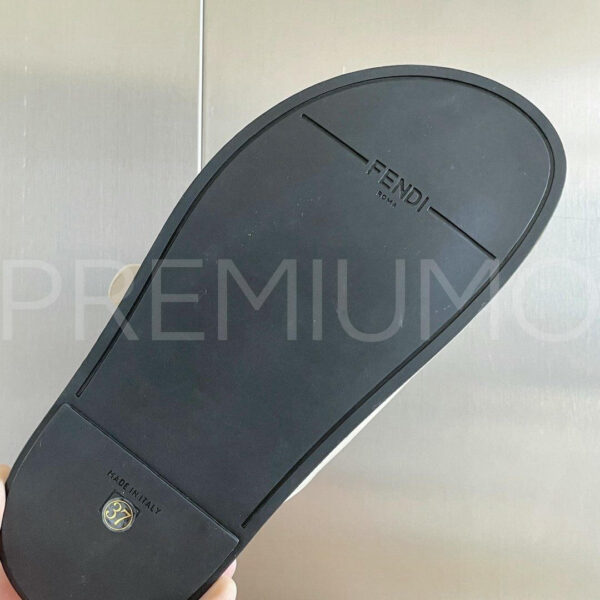 Fendi шлепанцы PR936001 8