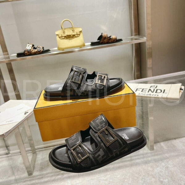 Fendi шлепанцы PR843450