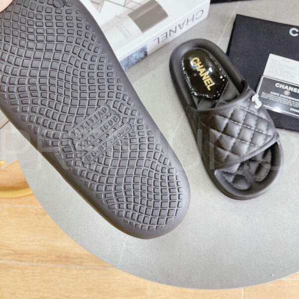 Chanel шлепанцы PR375084 7
