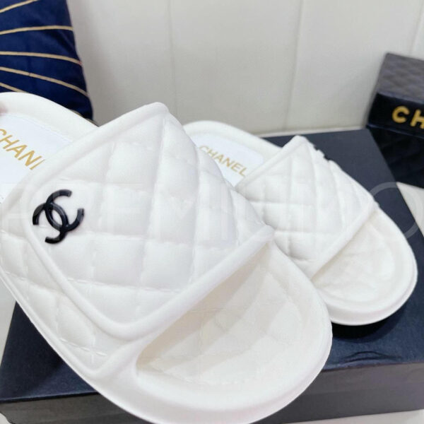 Chanel шлепанцы PR581878 6