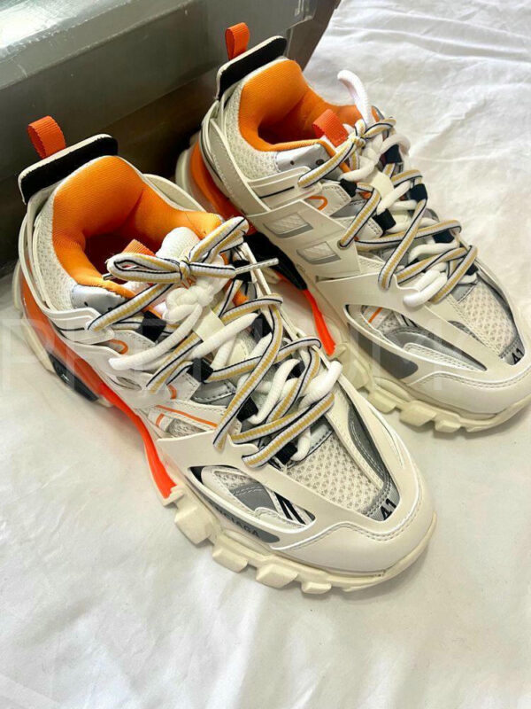 Balenciaga кроссовки PR234111 2