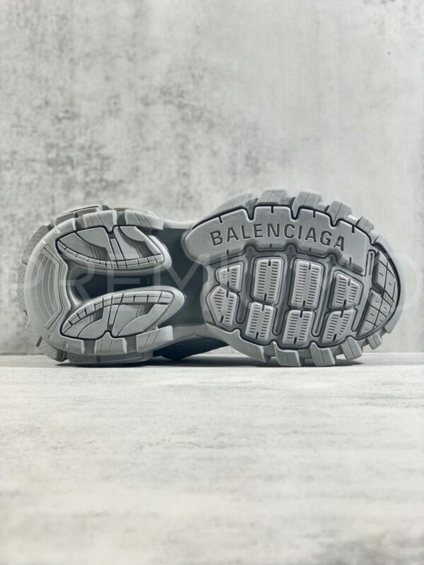 Balenciaga кроссовки PR732351 9
