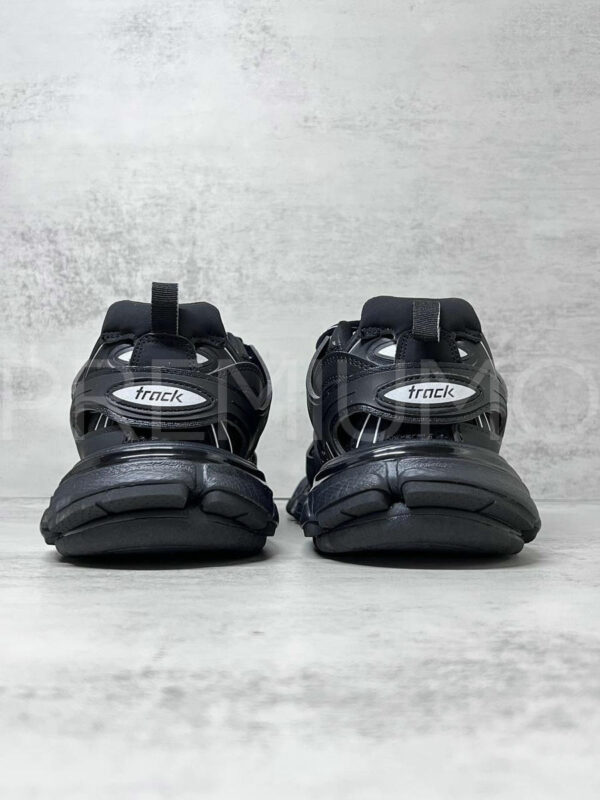 Balenciaga кроссовки PR984777 8