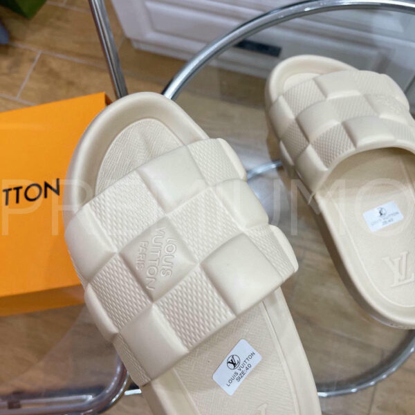 Louis Vuitton шлепанцы PR519866 5