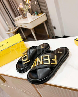 Fendi шлепанцы PR262594