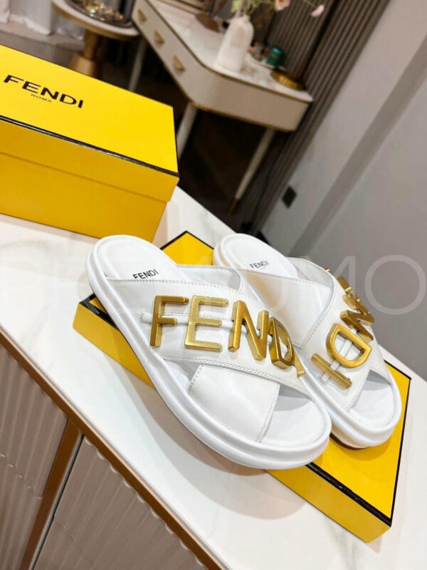 Fendi шлепанцы PR655863 3