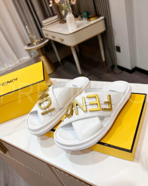 Fendi шлепанцы PR655863