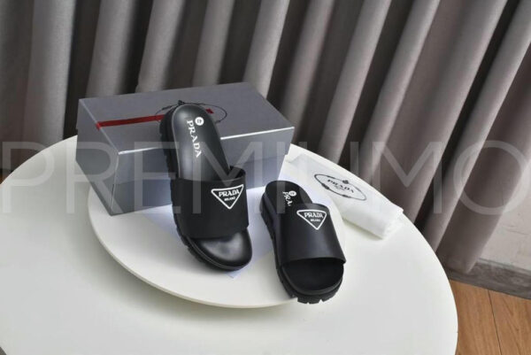 Prada шлепанцы PR213386 5