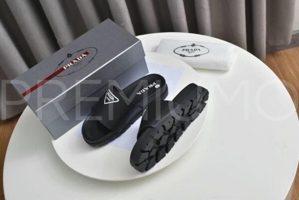 Prada шлепанцы PR213386 6
