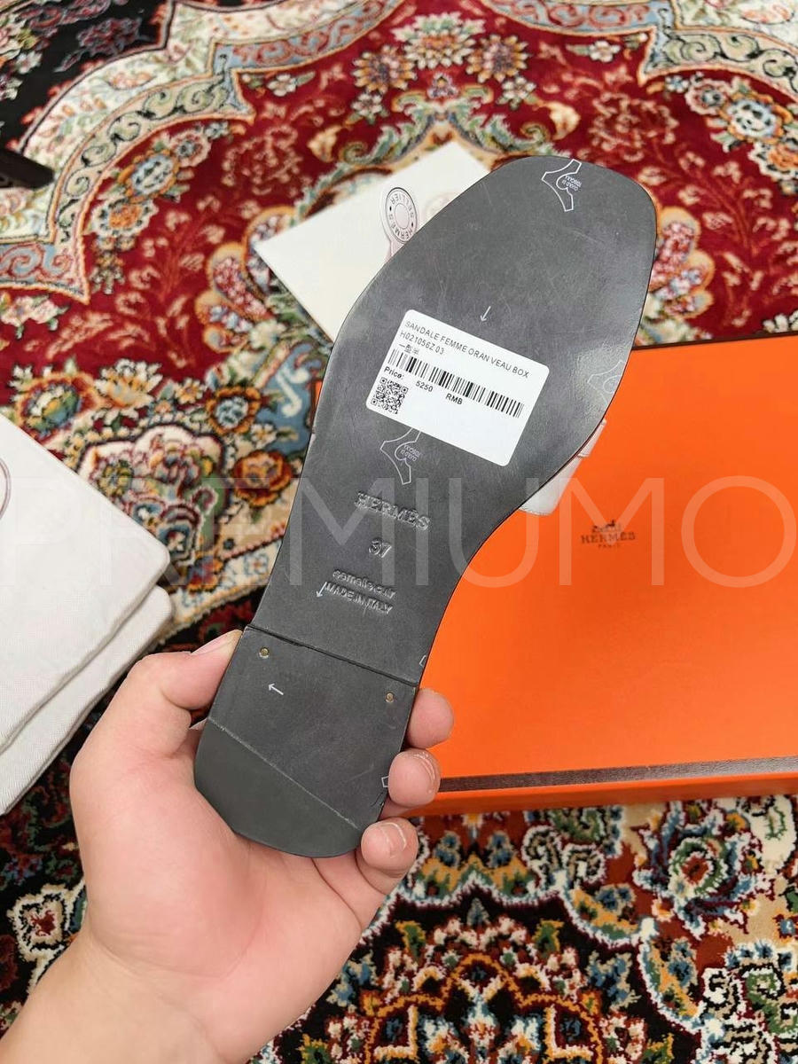 Hermes шлепанцы PR486465 18 Hermes шлепанцы PR486465 18